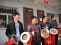 秧歌（ヤンコ踊り）の練習をする梁家河村の村民（2018年2月8日撮影）。(c)Xinhua News