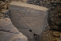 トルコのシャンルウルファにある古代遺跡ギョベクリテペの石柱（2022年5月18日撮影）。(c)Ozan KOSE / AFP