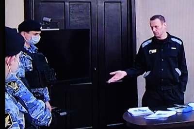 ナワリヌイ氏に新たに懲役9年 ロシア裁判所