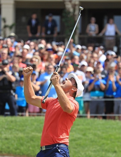 デシャンボーがPO制しツアー通算2勝目、メモリアルトーナメント