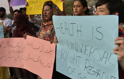 農地にトランスジェンダーの斬首遺体 パキスタン