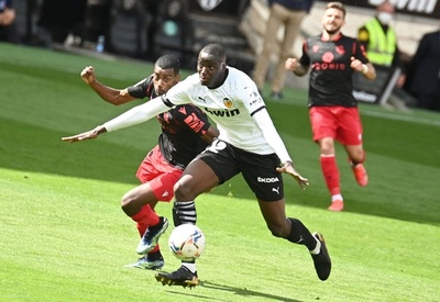 ディアカビは人種差別被害の主張曲げず リーグ側の報告受け