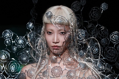 「イリス・ヴァン・ヘルペン」17/18年秋冬パリ・オートクチュール