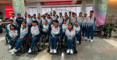 中国選手団 東京パラリンピックへ向かう
