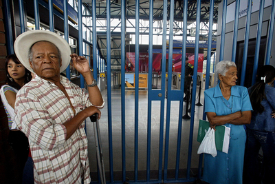 大規模な停電が発生 - コロンビア