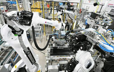 「モノづくり用と国防用、二つのロボットで競争力を高めよ」…韓国ロボット産業の重鎮が語る「チェスゲーム」とは