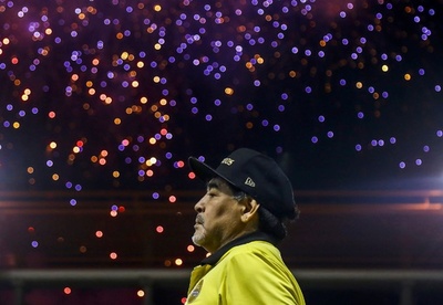 還暦迎えるマラドーナ氏、夢のプレゼントは神の「右手」ゴール