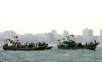 封鎖解除求める活動家らの小型船がガザ入港