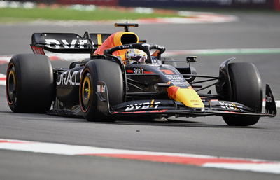 レッドブルF1、予算違反で罰金10億円 ポイント減点はなし