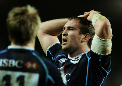 ラグビー元豪代表に国際逮捕状