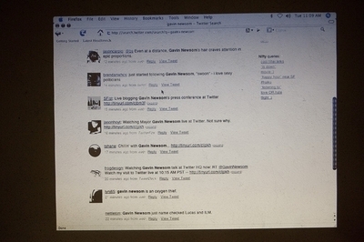 140文字以内のストーリー、発表の場は「ツイッター」