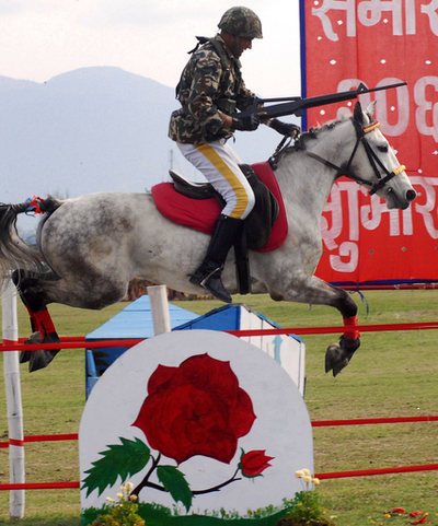 ネパール 春の馬術大会「Ghode Jatra」開催