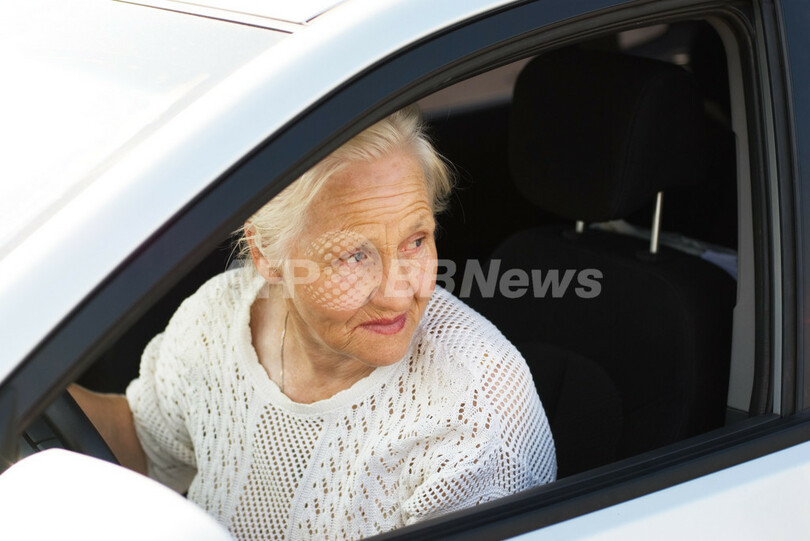 「高齢者カーナビ」で安全に長寿運転を