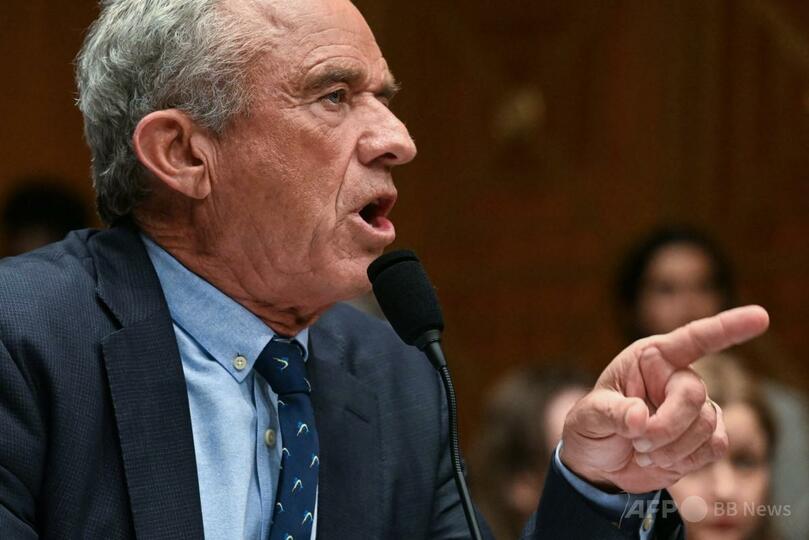 ロバート・F・ケネディ・ジュニア米厚生長官（2025年5月14日撮影）。(c)Jim WATSON/AFP