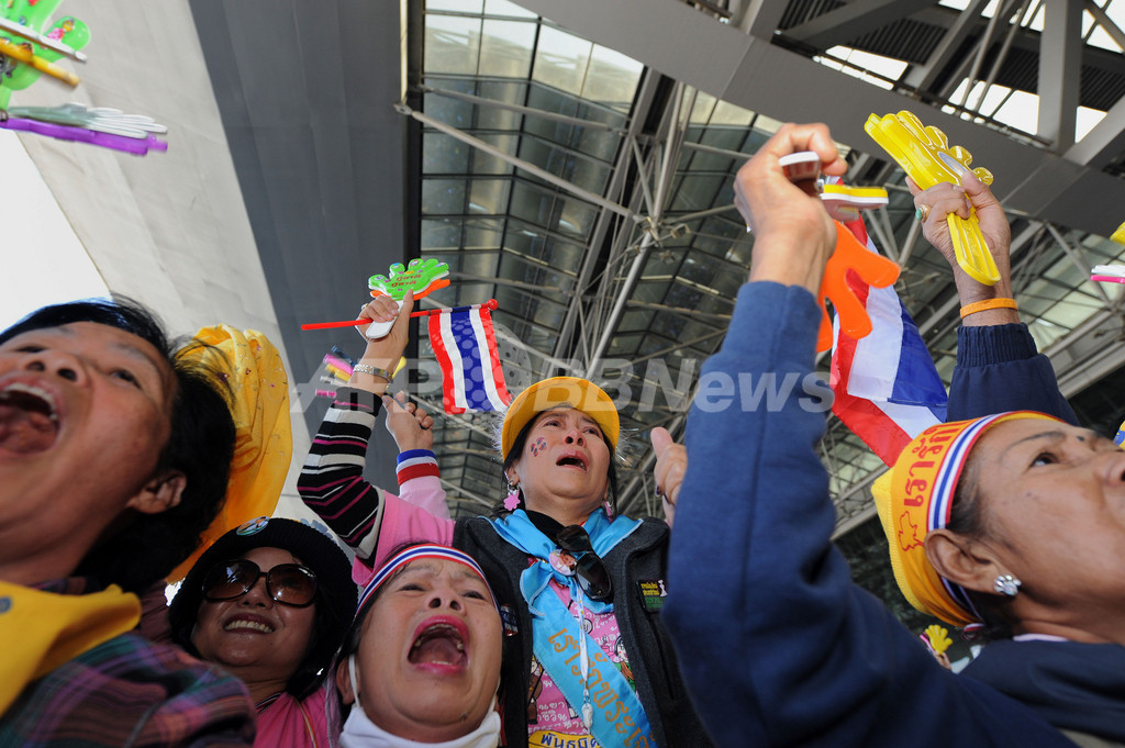 タイ憲法裁 最大与党に解党命令 ソムチャイ首相は政治活動を5年間禁止 写真8枚 国際ニュース Afpbb News