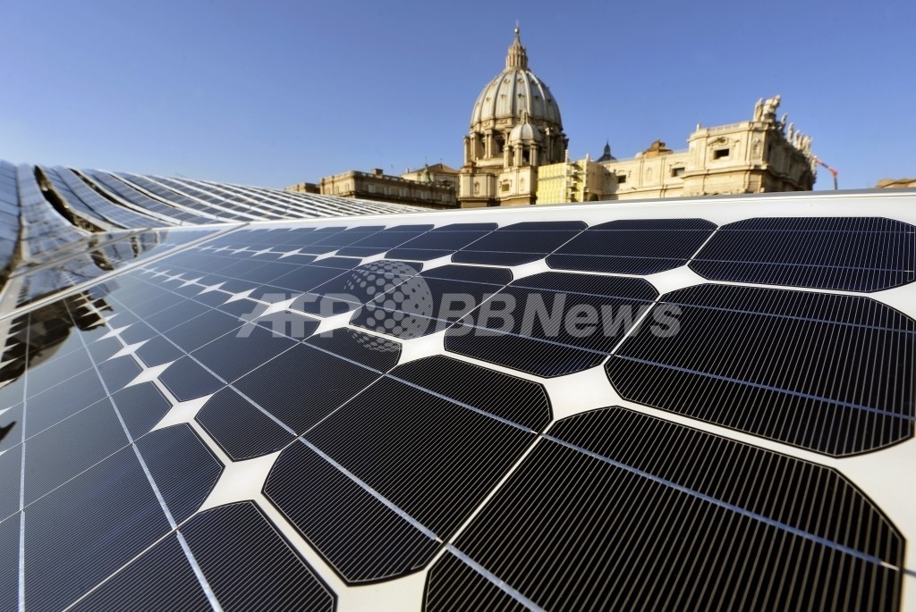 太陽光発電の余剰電力、電力会社に買い取り義務づけへ 経産省 太陽光発電の余剰電力、電力会社に買い取り義務づけへ 経産省