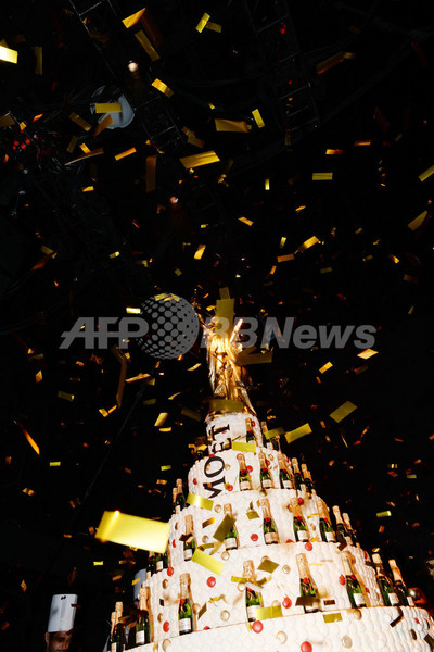 フェデラーがホスト、「モエ・エ・シャンドン」270周年記念パーティー