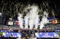 24MLB、ワールドシリーズ（7回戦制）、ニューヨーク・ヤンキース対ロサンゼルス・ドジャース。ワールドシリーズ制覇を喜ぶロサンゼルス・ドジャースの選手ら（2024年10月30日撮影）。(c)Elsa/Getty Images/AFP