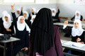 ガザ市内の学校の教室の様子（2013年4月2日撮影）。(c)AFP/MAHMUD HAMS