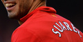 12-13イングランド・プレミアリーグ第34節、リバプール（Liverpool FC）対チェルシー（Chelsea）。試合中に笑顔を見せるリバプールのルイス・スアレス（Luis Suarez、2013年4月21日撮影）。(c)AFP/ANDREW YATES