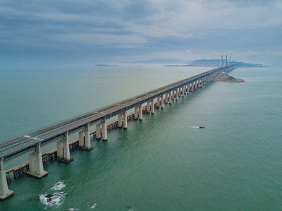 世界最長の鉄道 道路併用海峡大橋 道路部分が試験開通 福建省 写真3枚 国際ニュース Afpbb News