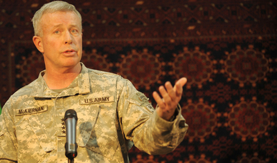 「アフガニスタン国際部隊、兵力増強が必要」　米マキャナン司令官