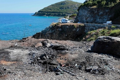 仏コルシカ島の村、ムスリム女性用水着の着用禁止 同国で3例目