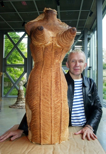 デザイナーのゴルチエ氏、ファッション業界からの引退表明