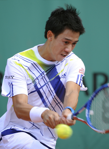 錦織、ジョコビッチにストレート負け 全仏オープン