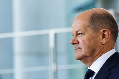 独首相、ウクライナからの「完全撤退」要請 ロ大統領と電話会談