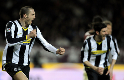 ユベントス キエッリーニの得点でトリノダービーを制す