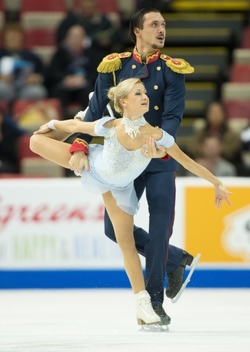 ボロソジャー/トランコフ組がペアSP首位に、スケート・アメリカ