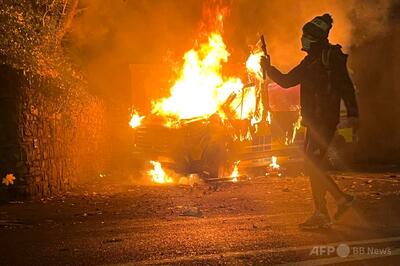 難民認定申請者が10歳女児を性的暴行と報道、抗議デモ暴徒化で6人逮捕 アイルランド