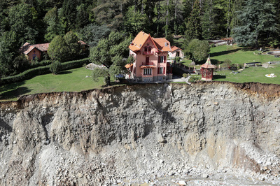 【今日の1枚】仏南東部で豪雨と洪水、被害甚大
