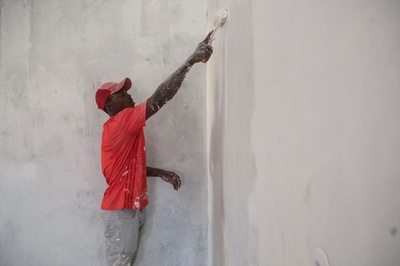 ピッチ外で食いつなぐ日々、ガボンのプロサッカー選手