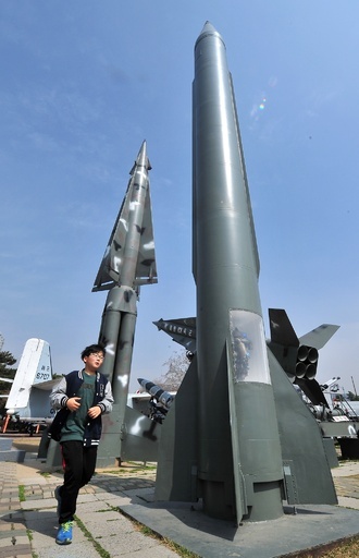 北朝鮮、日本海に短距離弾道ミサイル2発発射か 