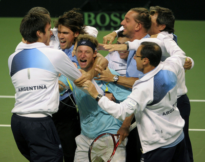 アルゼンチン スウェーデンに勝利し準々決勝進出