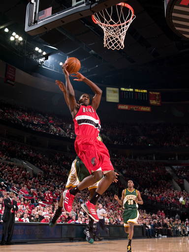 トレイルブレイザーズ スーパーソニックス降し11連勝