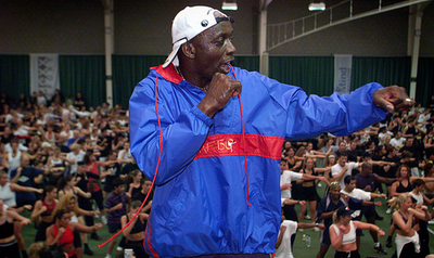 ソウル高層ビルの揺れ、原因はジムの運動 専門家