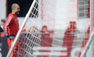 グアルディオラ監督、バイエルンの練習にU-15の選手を招待