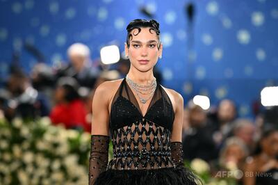 デュア・リパさんら300人、イスラエルへの武器販売停止を英政府に要求