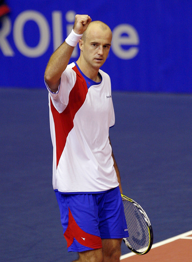 ＜男子テニス ザグレブ・インドア・トーナメント＞リュビチッチがユーズニーに競り勝ち決勝進出 - クロアチア