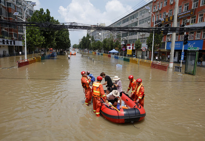 中国河南省の水害被災地に湖北省からボランティア続々 「コロナ禍で支援受けた恩返し」
