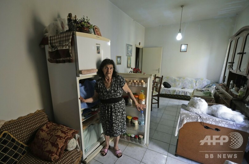 空になった冷蔵庫…レバノンの経済危機