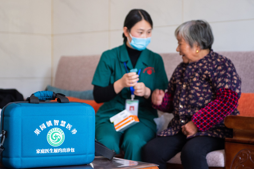 中国の60歳以上人口、35年前後に4億人超の見通し