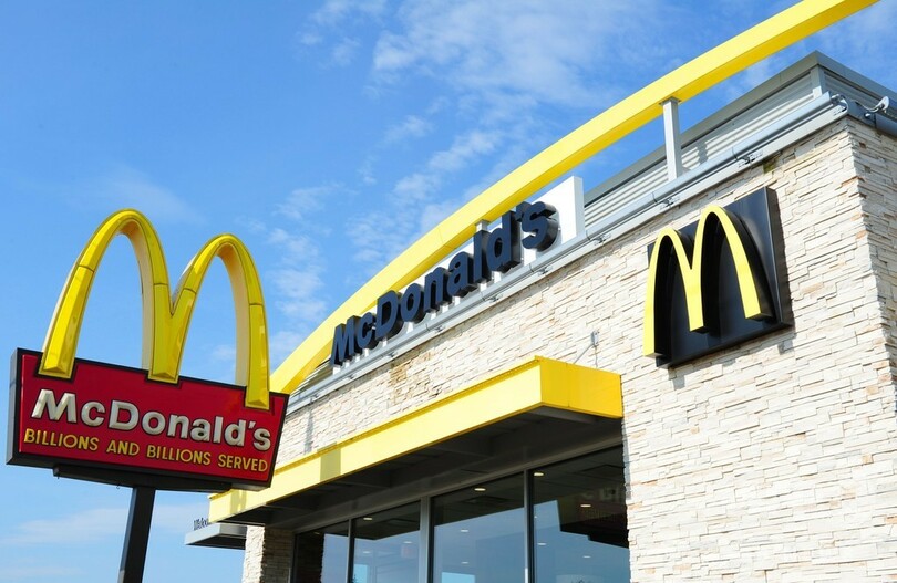 マクドナルド、全米店舗で顧客にマスク着用要請へ