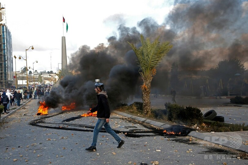 米のエルサレム首都認定、パレスチナ各地でデモ 散発的衝突も