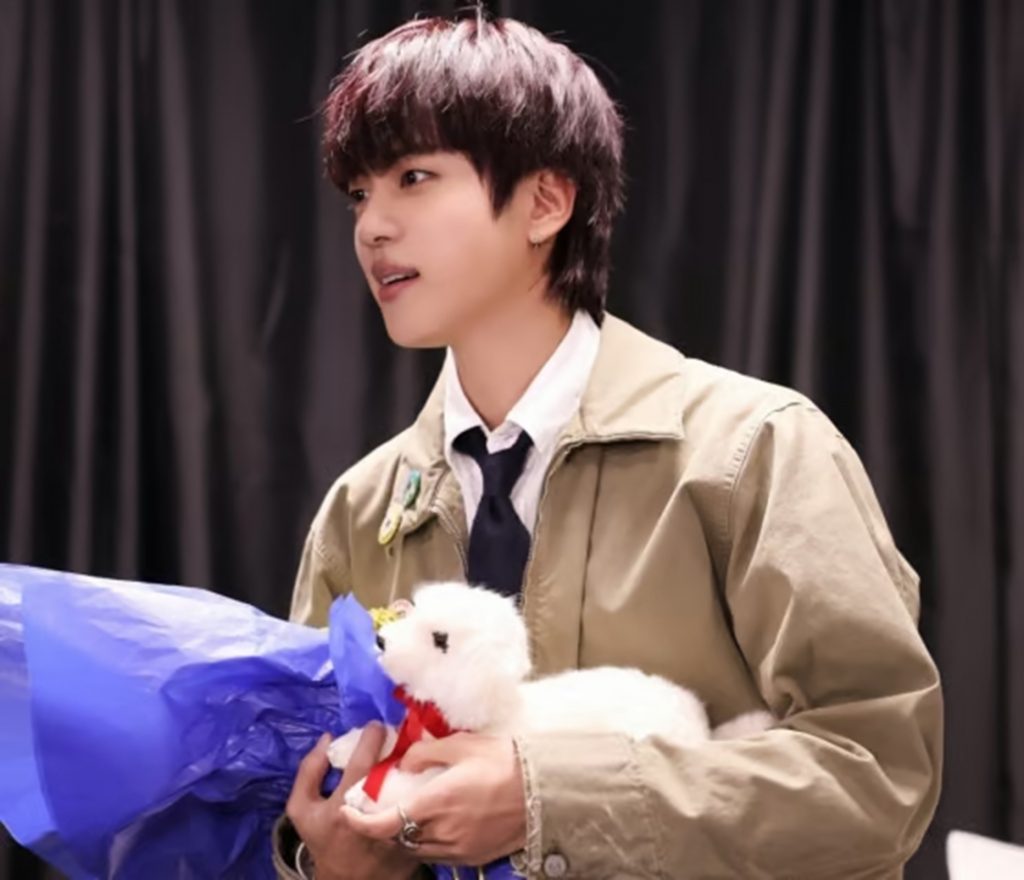 BTSのジン、UAEスポティファイでK-POPアーティスト最高記録 写真枚