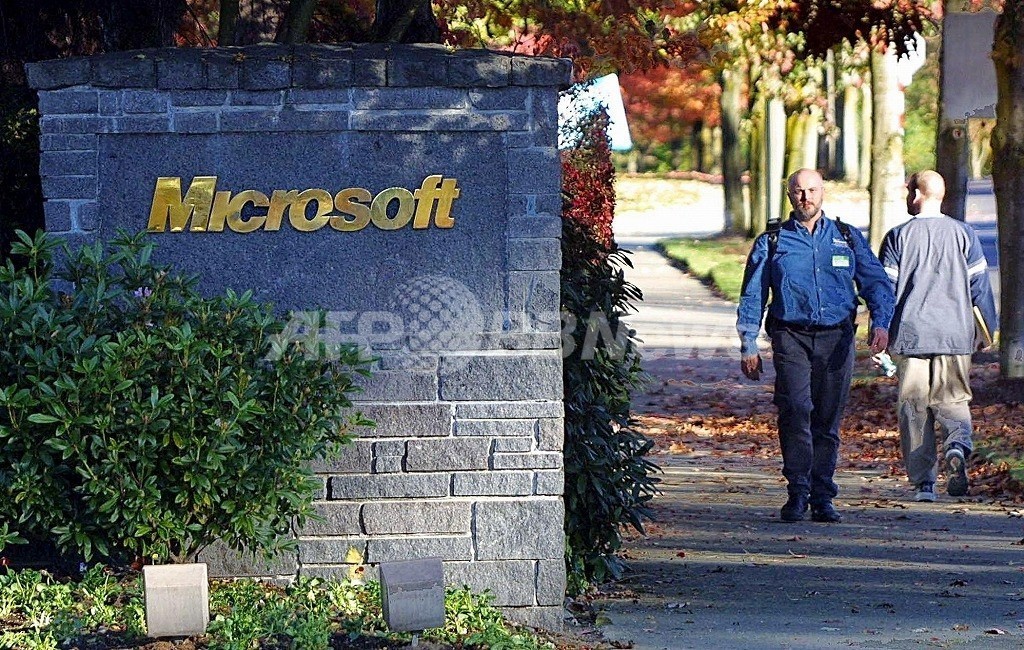 MS、クラウドサービス「Windows Azure」を来年1月開始 MS、クラウドサービス「Windows Azure」を来年1月開始