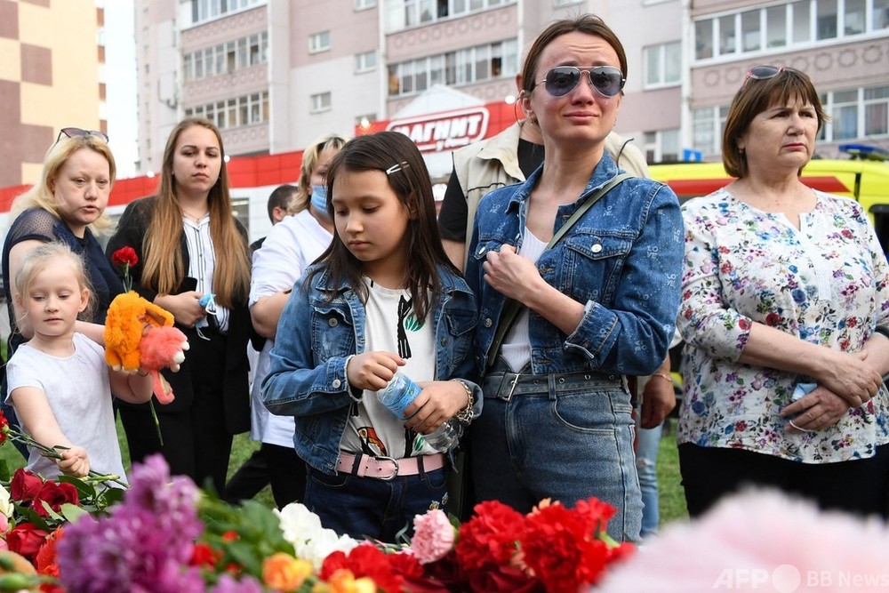 ロシアの学校銃撃 死者9人に 容疑者は19歳の男 写真10枚 国際ニュース Afpbb News